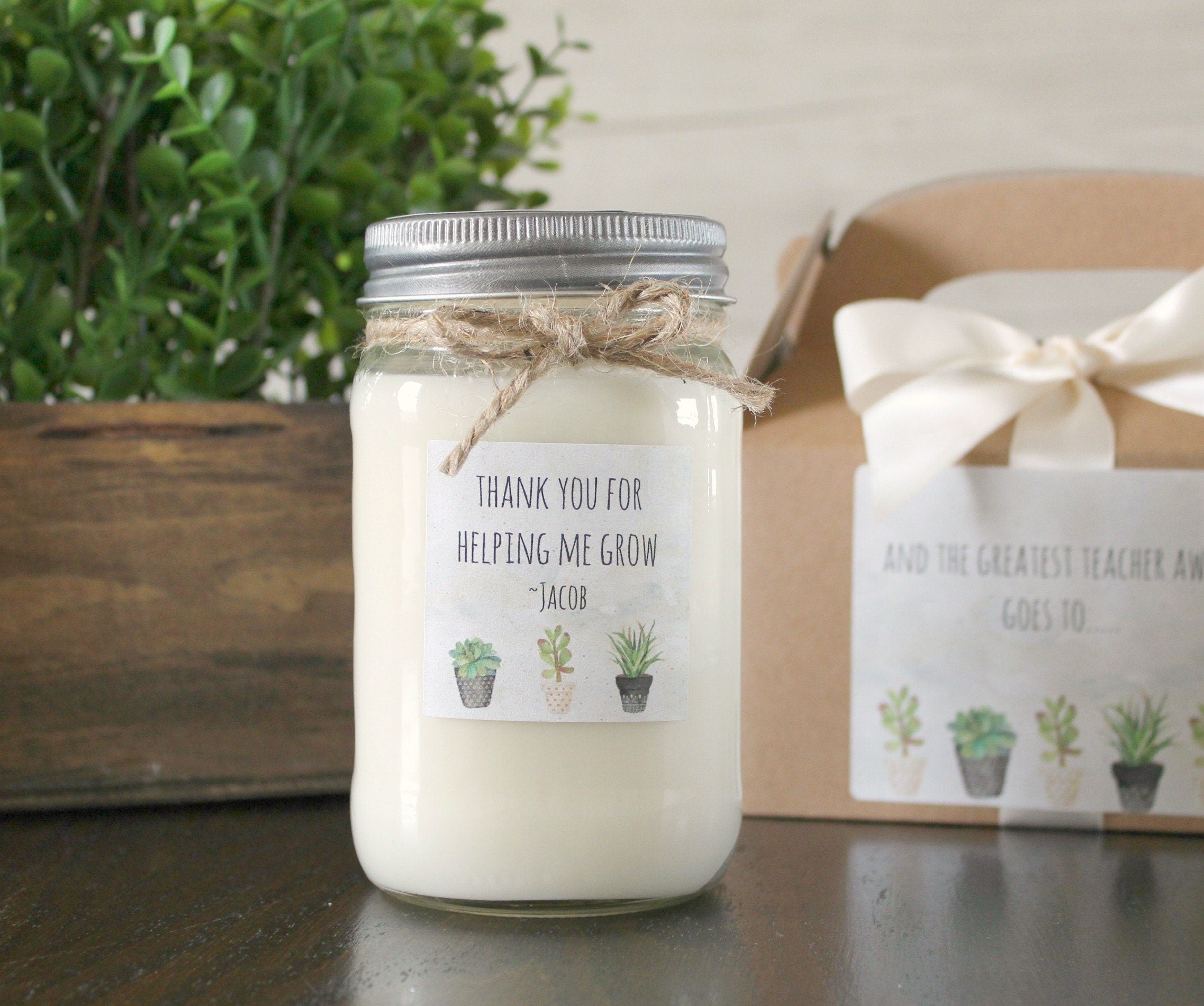 Thank you for Helping Me Grow Candle Gift / Personalized Teacher Gift / 16 oz. Candle / Teacher Appreciation Day Gift / Gift For Teacher