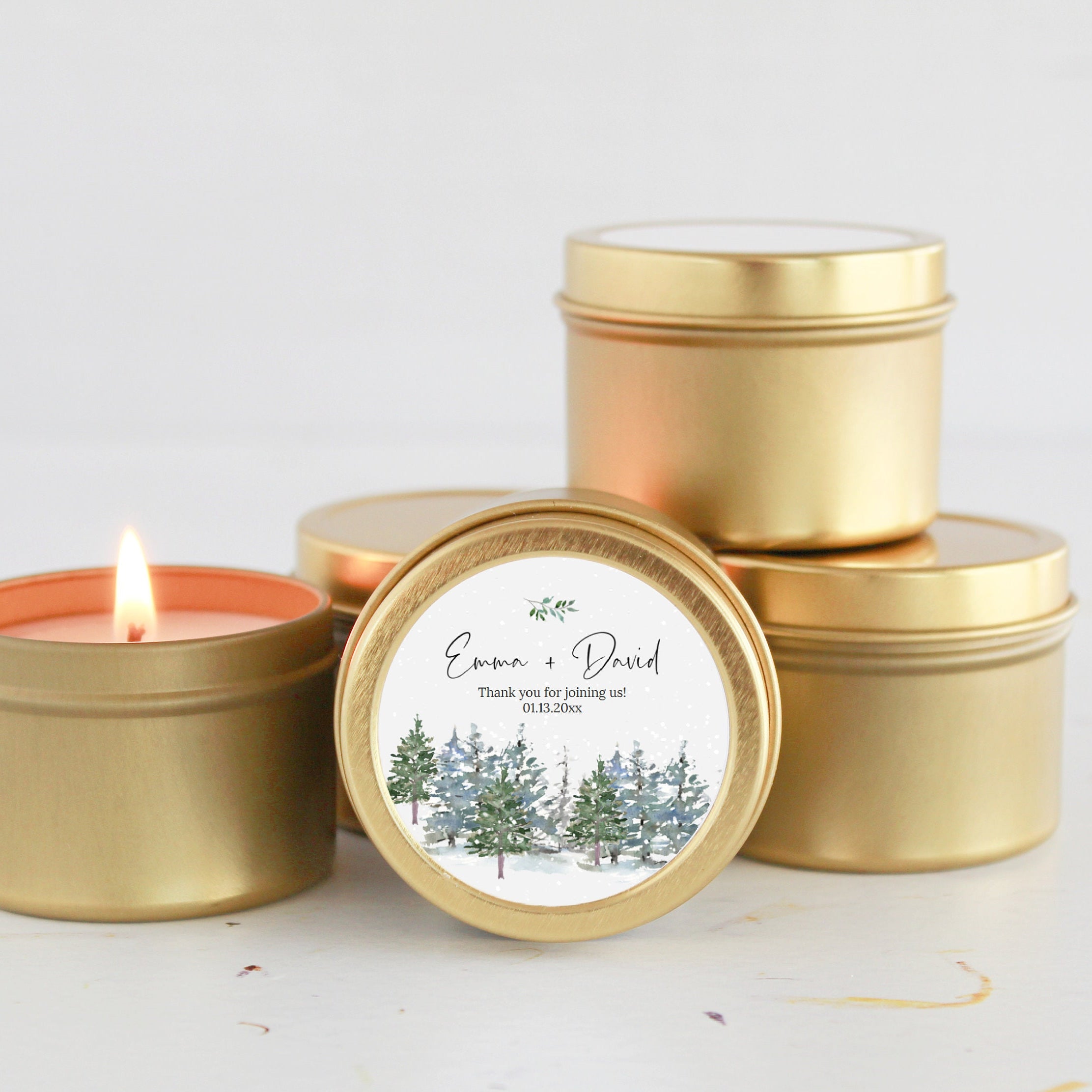 Winter Wedding Candle Favors / Bulk Wedding Favors for Guests / Set of 10 Candle Favors / Personalized Wedding Favors / Gold Candle Tins