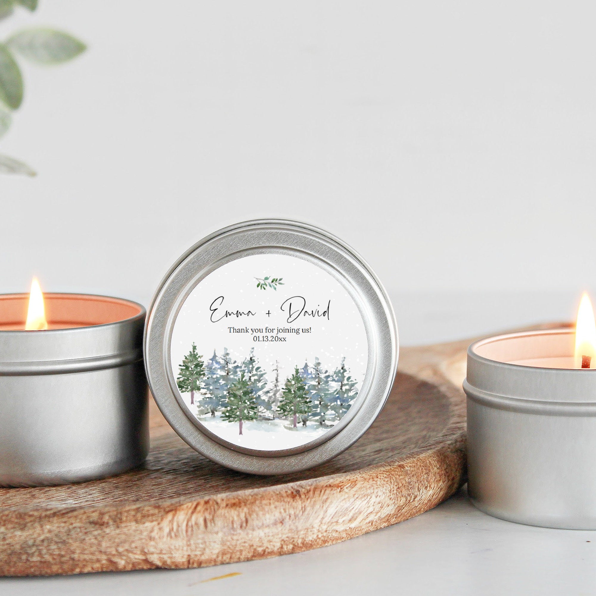 Winter Wedding Candle Favors / Bulk Wedding Favors for Guests / Set of 10 Candle Favors / Personalized Wedding Favors / Gold Candle Tins