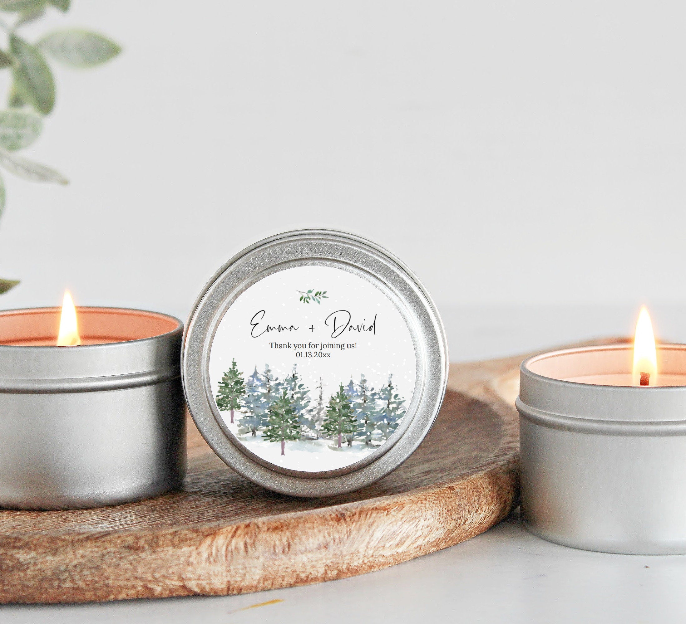 Winter Wedding Candle Favors / Bulk Wedding Favors for Guests / Set of 10 Candle Favors / Personalized Wedding Favors / Gold Candle Tins