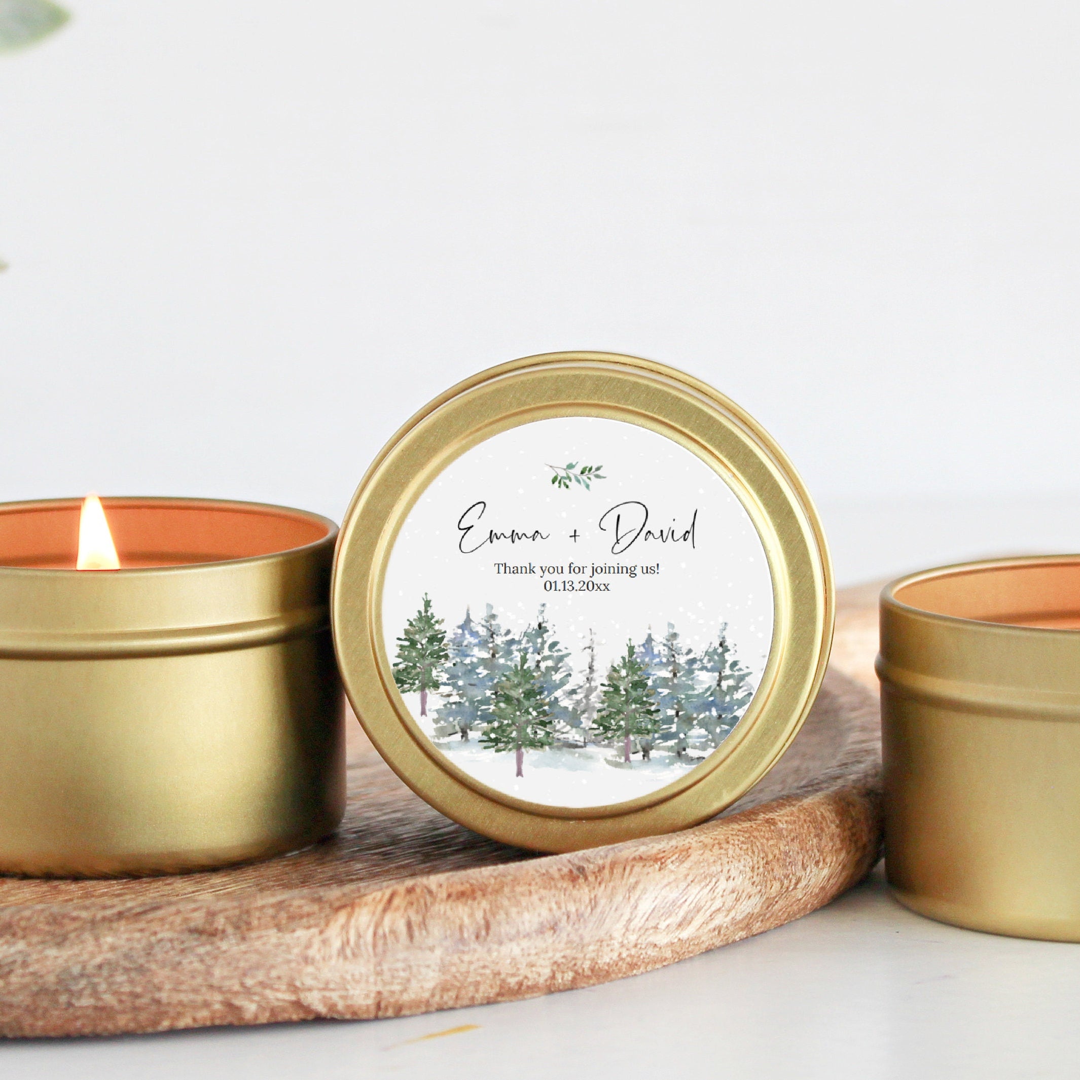 Winter Wedding Candle Favors / Bulk Wedding Favors for Guests / Set of 10 Candle Favors / Personalized Wedding Favors / Gold Candle Tins