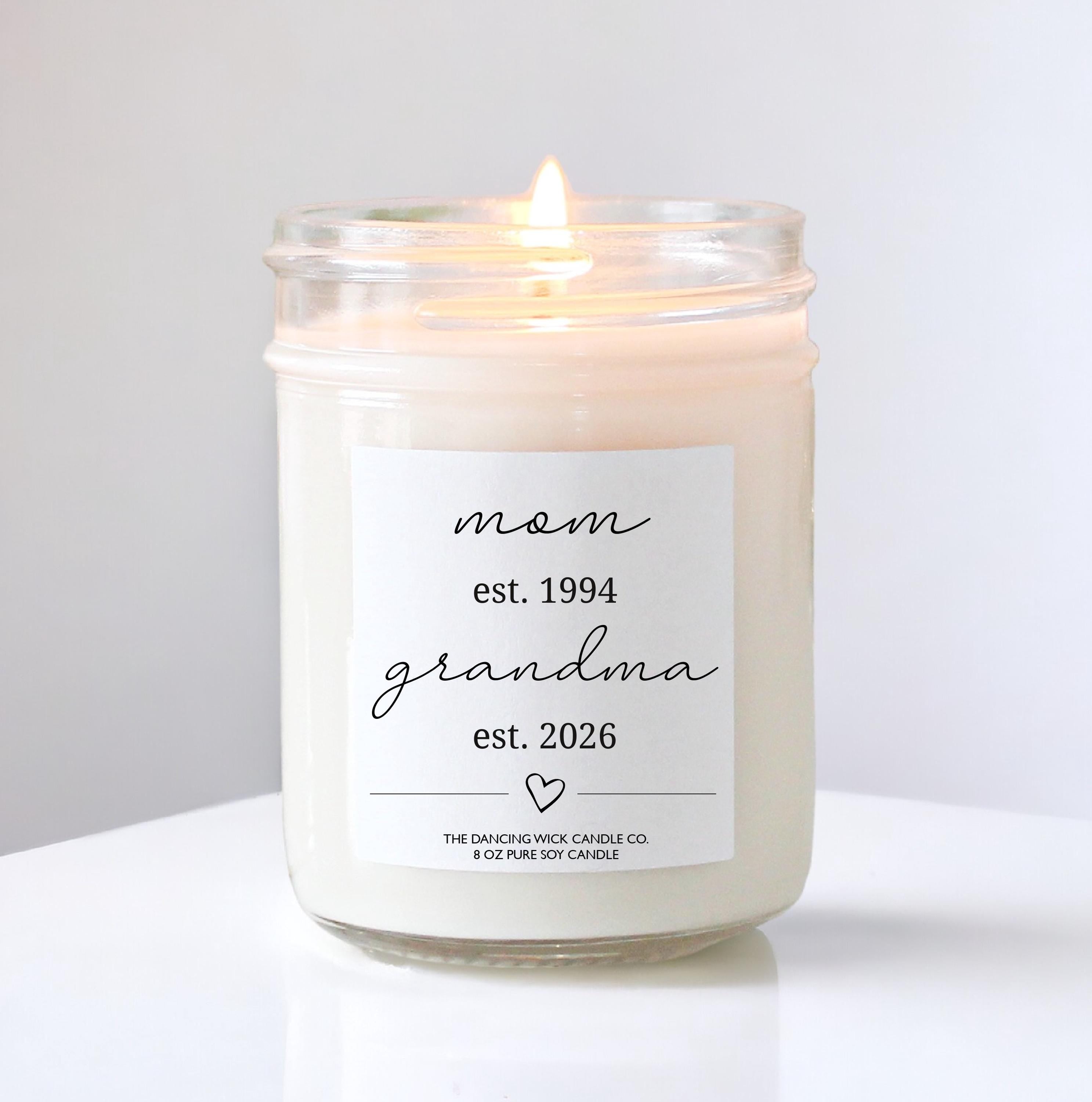 New Grandma Pregnancy Announcement Gift Candle / Baby Reveal Personalized with dates / gift to Mom from daughter or son for Nana, Mimi