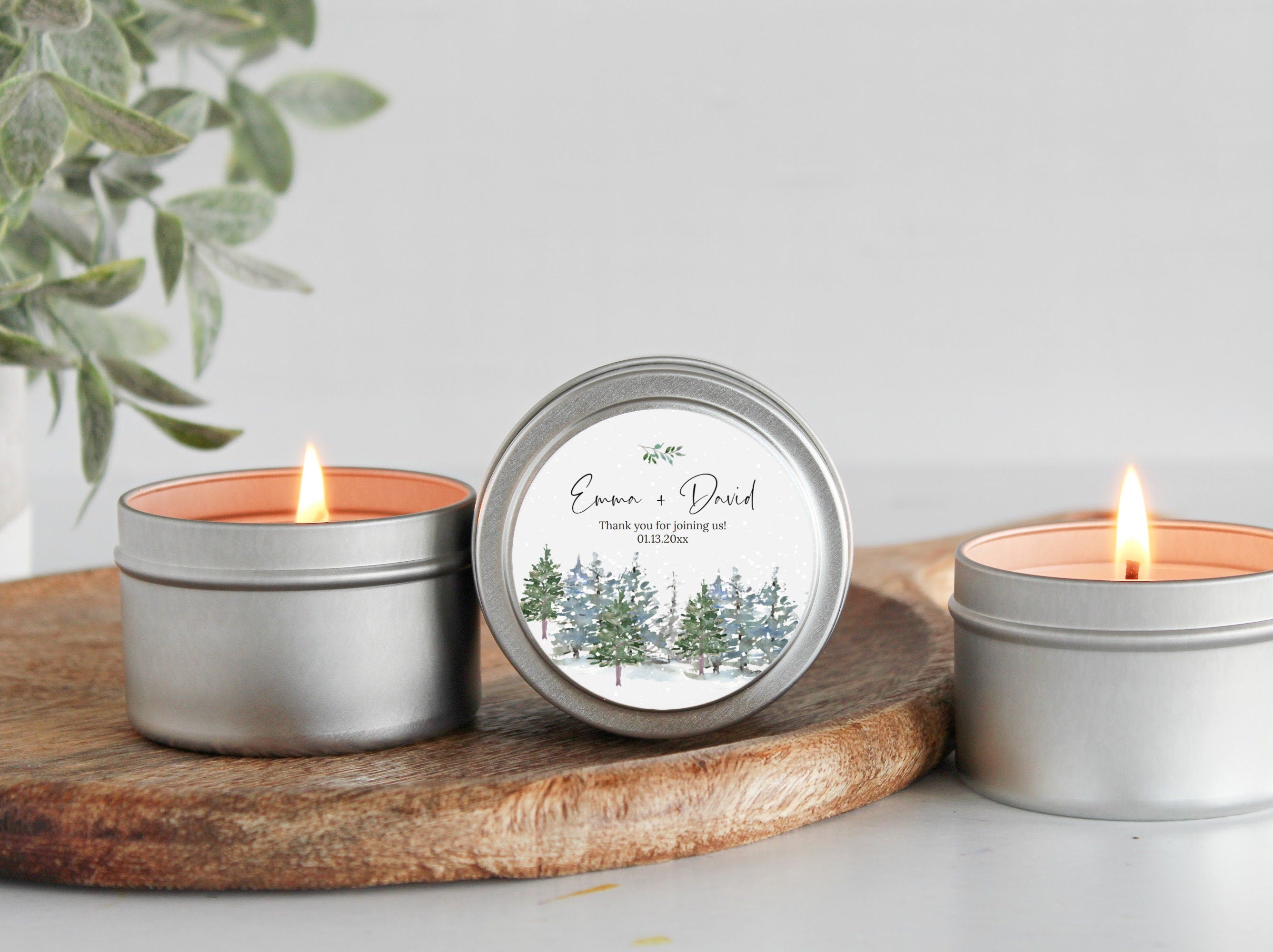 Winter Wedding Candle Favors / Bulk Wedding Favors for Guests / Set of 10 Candle Favors / Personalized Wedding Favors / Gold Candle Tins