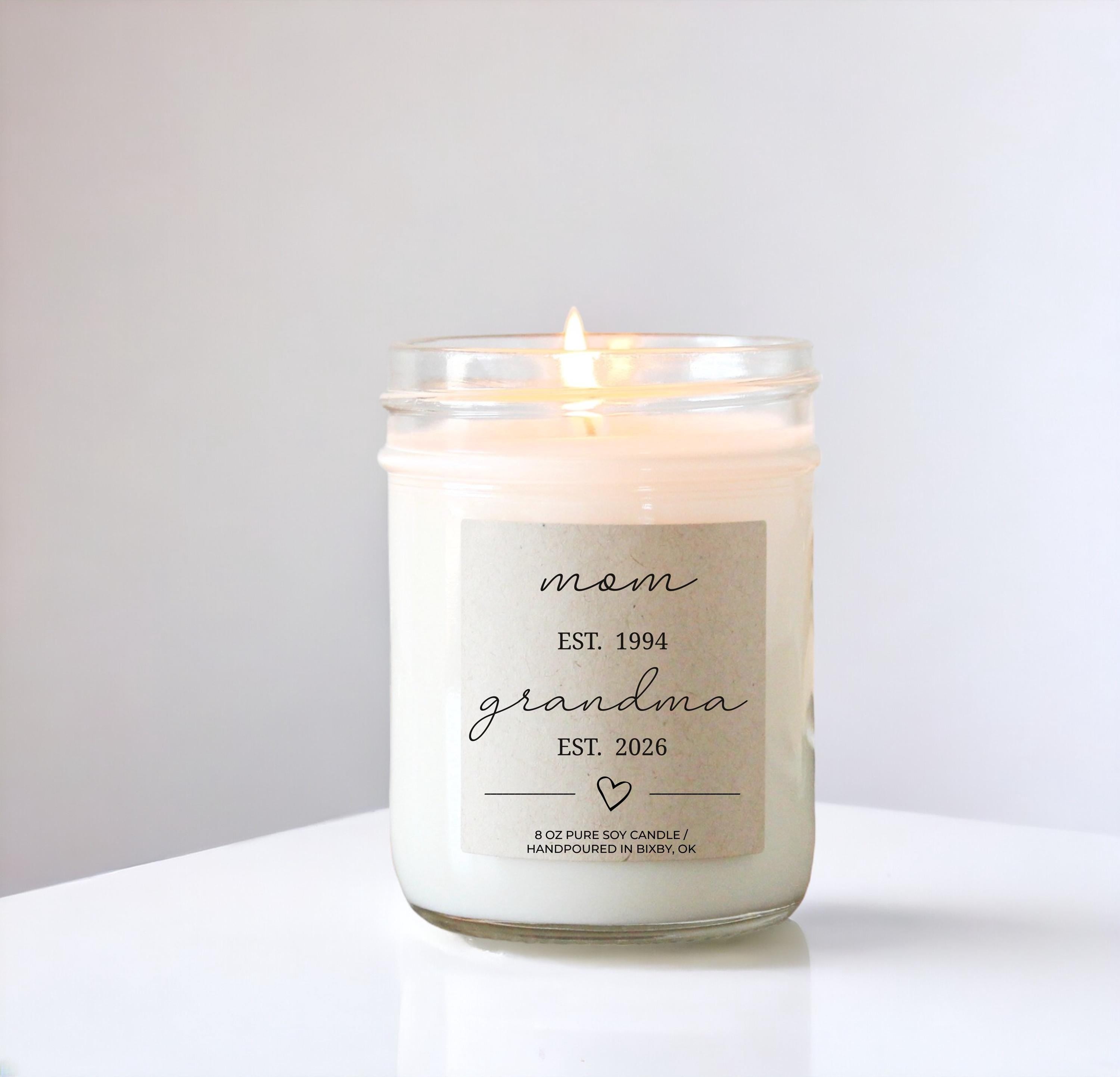 New Grandma Pregnancy Announcement Gift Candle / Baby Reveal Personalized with dates / gift to Mom from daughter or son for Nana, Mimi